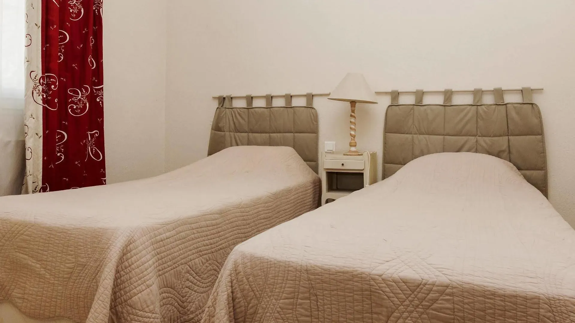 Hotel Logis Les Magnanarelles à Maussane-les-Alpilles